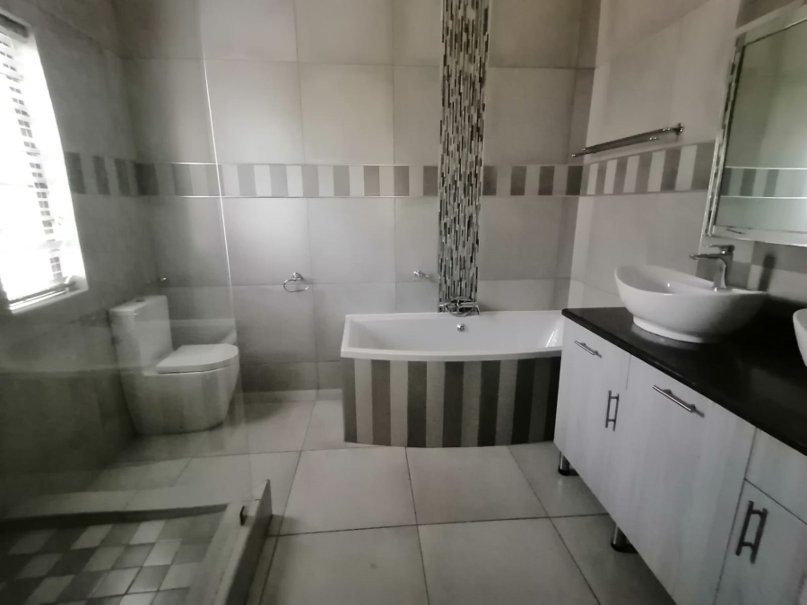 3 Bedroom Property for Sale in Geelhoutpark North West